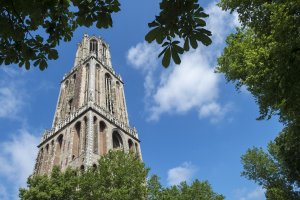Netten rond Domtoren vanwege losse ornamenten